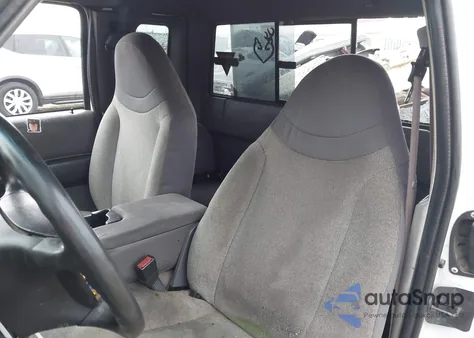 2001 Ford Ranger Edge/Xl/Xlt z USA, uszkodzony, nr VIN 1FTYR14V71TA94513